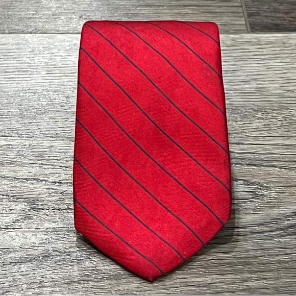 YSL Yves Saint Laurent 100% Silk Tie Red With Blue Stripes - Picture 4 of 5